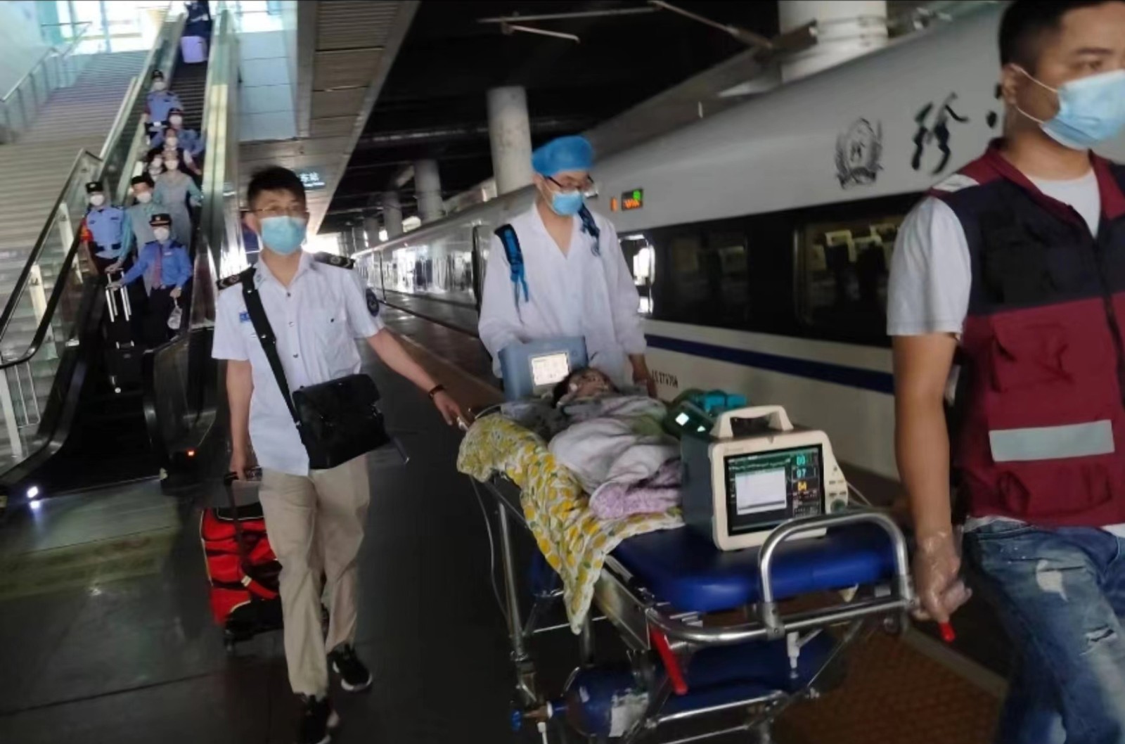 浚县高铁转运公司